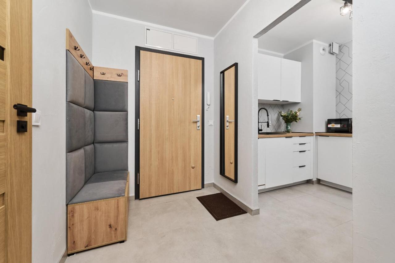 Nowa Manufaktura Apartment Wroclaw Krzyki By Noclegi Renters Esterno foto