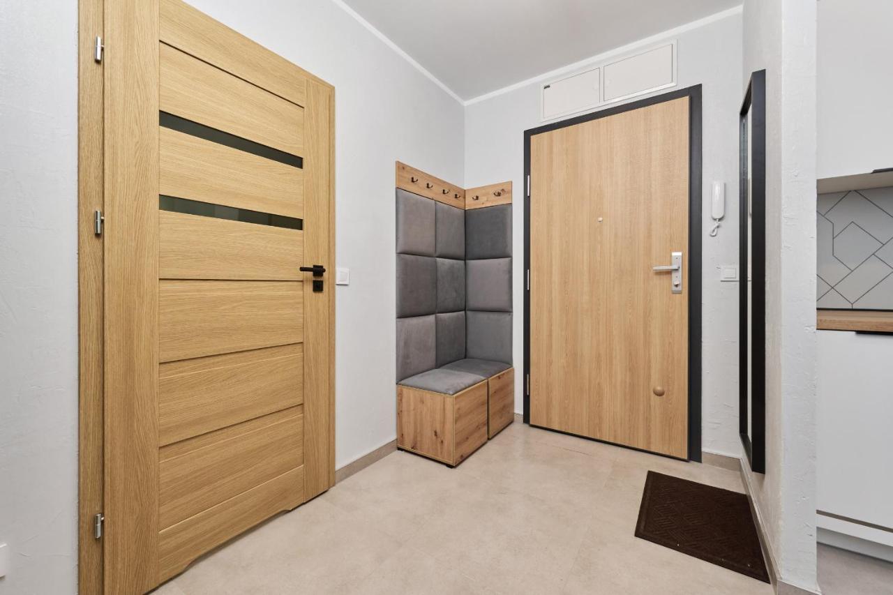 Nowa Manufaktura Apartment Wroclaw Krzyki By Noclegi Renters Esterno foto