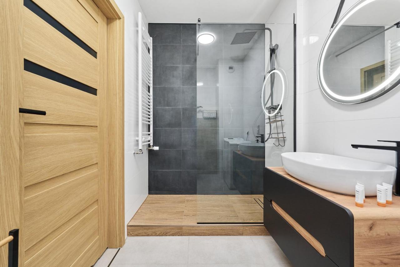 Nowa Manufaktura Apartment Wroclaw Krzyki By Noclegi Renters Esterno foto